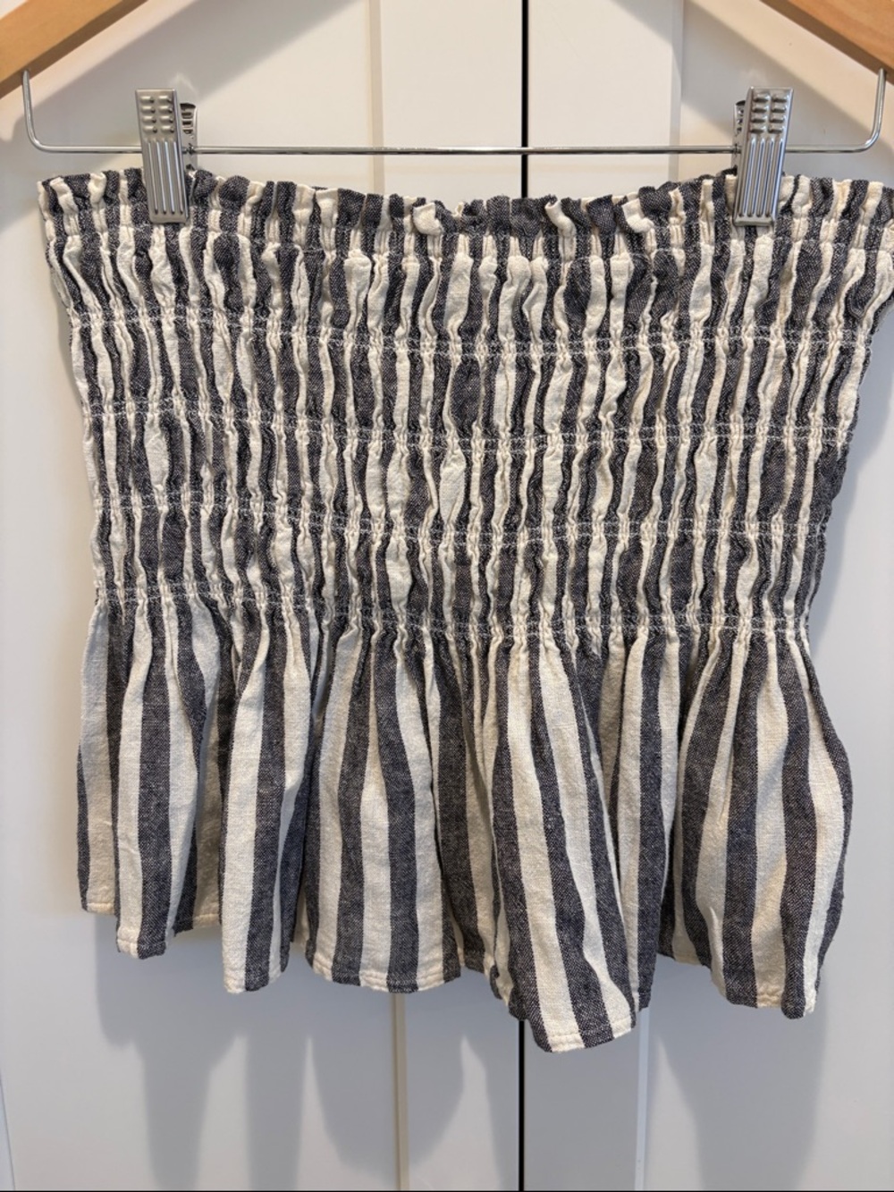 Universal Thread Linen Navy & White Striped Smocked top and pants - Picture 10 of 15